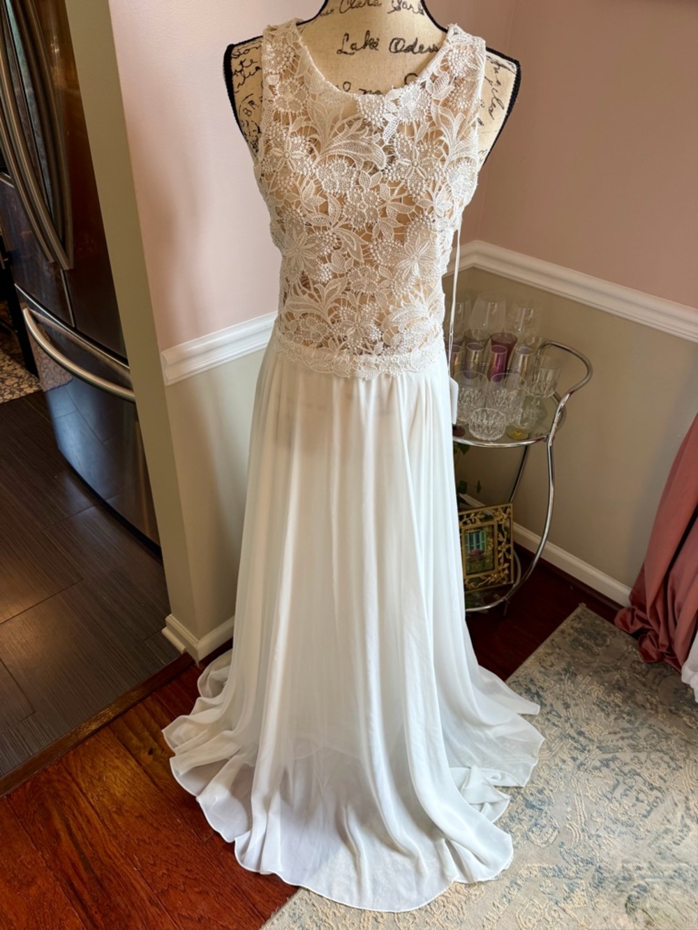 Lotus Threads NY Wedding Dress Lace Chiffon Size 8 Boho Bridal Sample